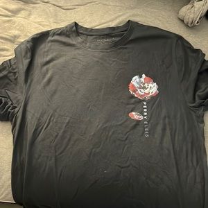 Perry Ellis t-shirt